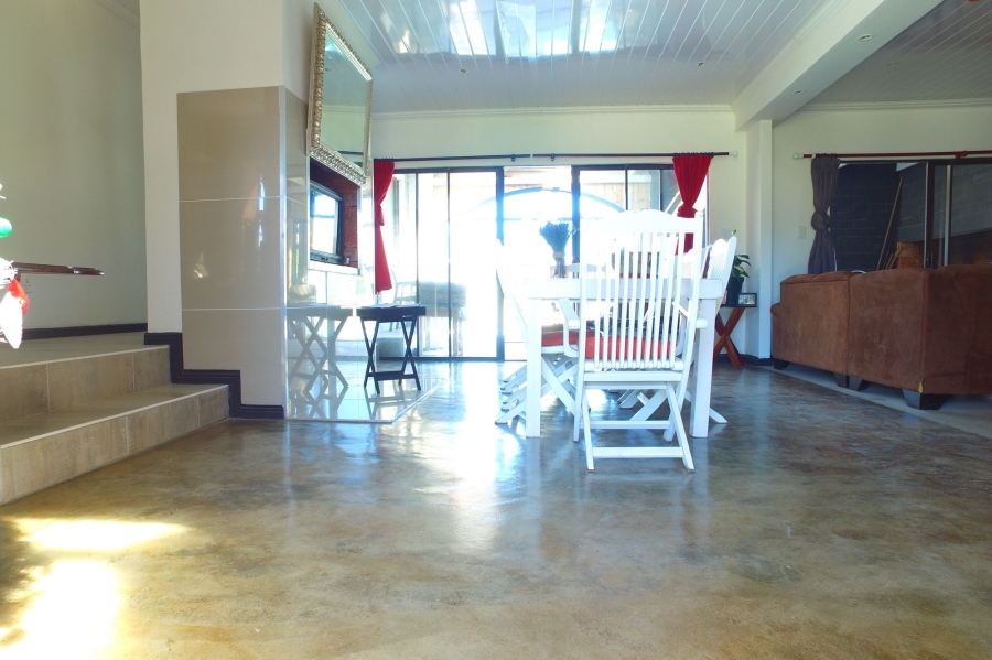 2 Bedroom Property for Sale in Franskraal Western Cape